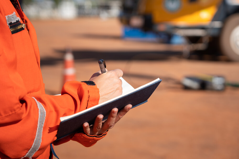 การจดรายละเอียดเกี่ยวกับการดูแลรักษารถเครน